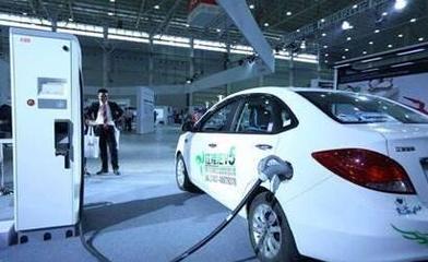 電動汽車換電站,換電站的充換電服務(wù)收費模式是怎樣?
